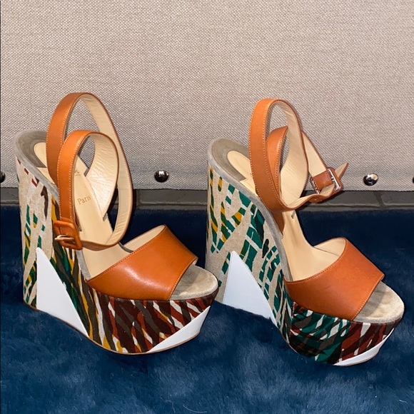 Christian Louboutin Shoes - Louboutin leather sandal💥